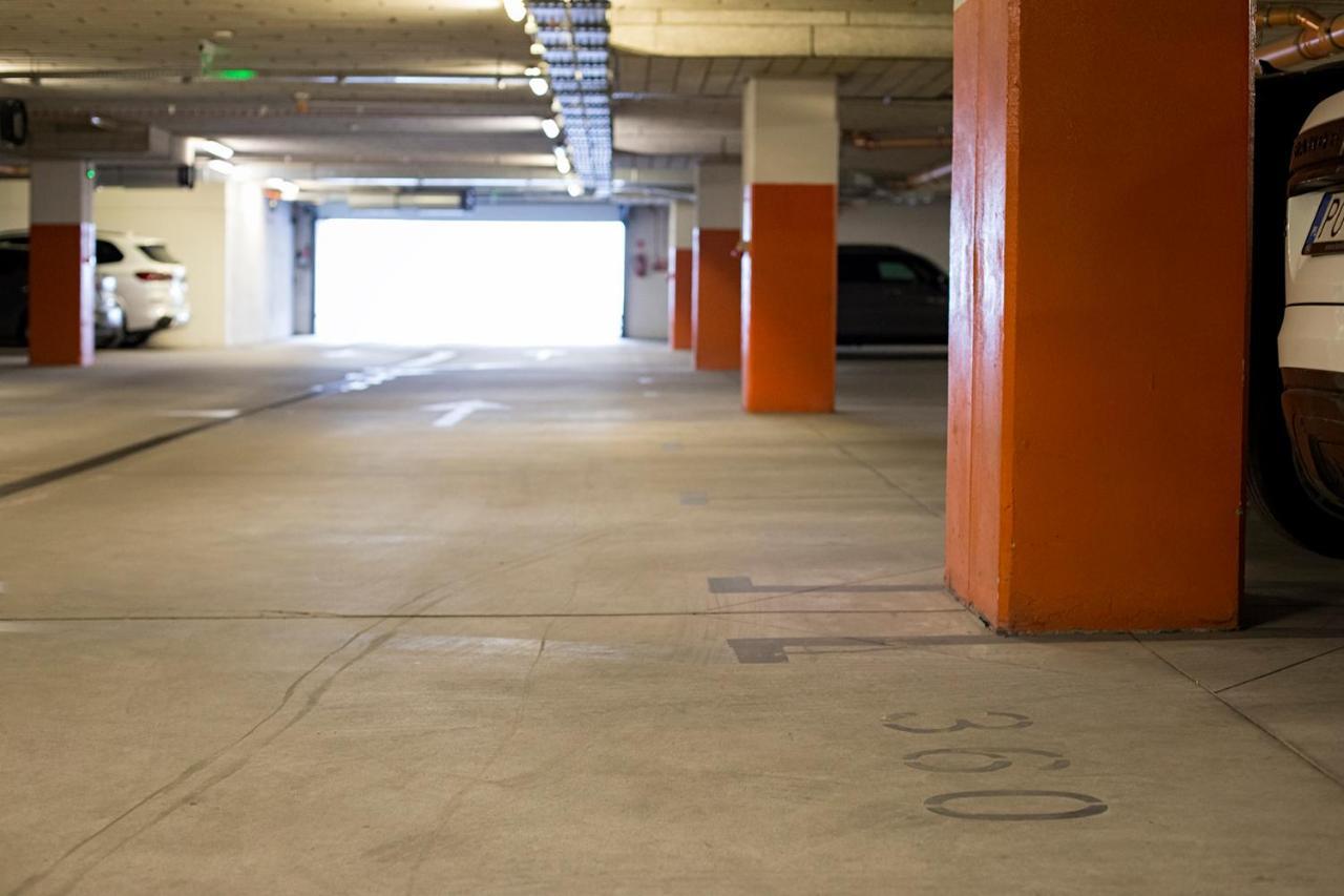 Millo Apartament Parking By Impero ポズナン エクステリア 写真